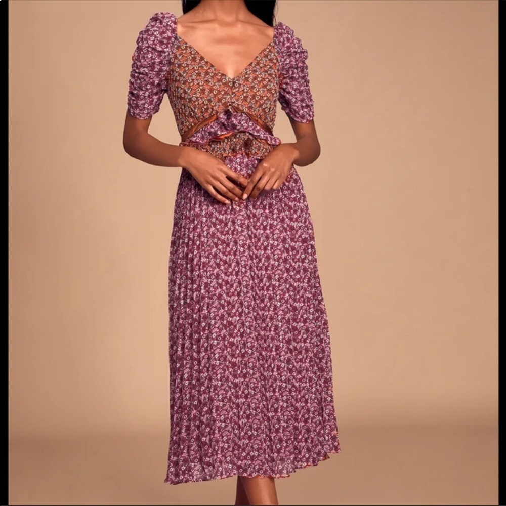 En Saison Ruffle midi floral cap sleeve Dress